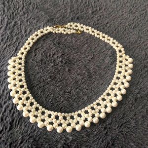 pearl choker/necklace